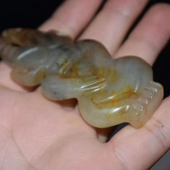 Jade Amulet Pendant - Picture 7 of 7